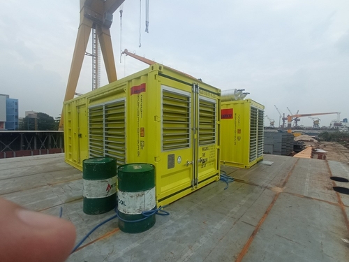 Latest company case about Enhancing Power Reliability at the Dock with a 1000kVA Cummins Generator